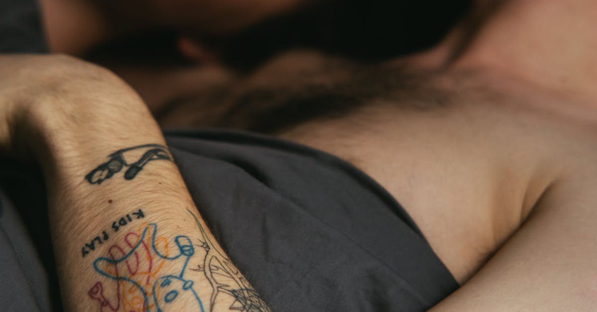 What Are the Best Grips for Jelqing